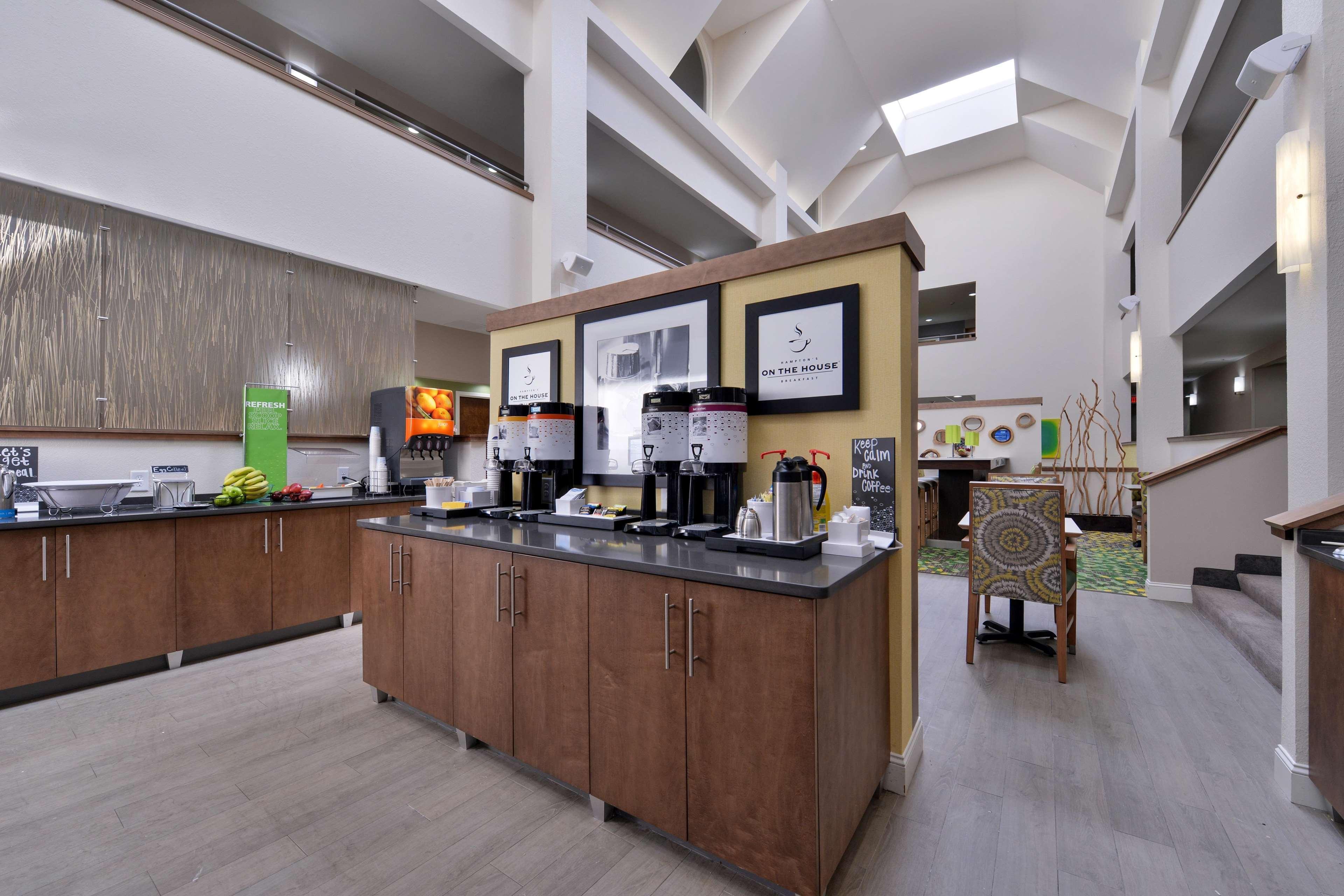 Hampton Inn Картерсвилл Экстерьер фото