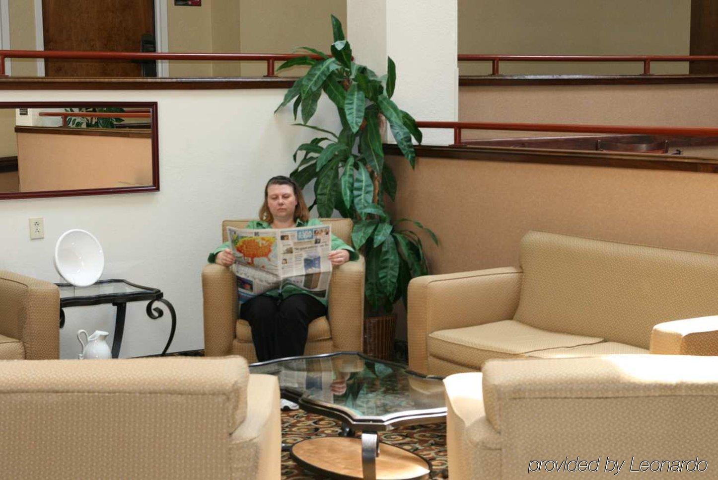 Hampton Inn Картерсвилл Интерьер фото