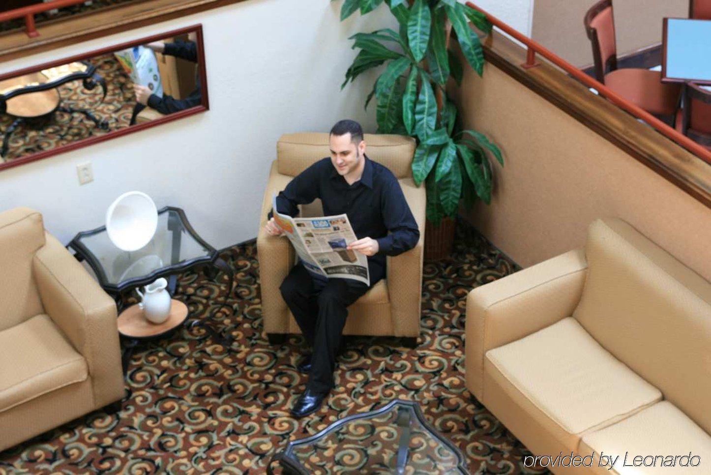 Hampton Inn Картерсвилл Интерьер фото