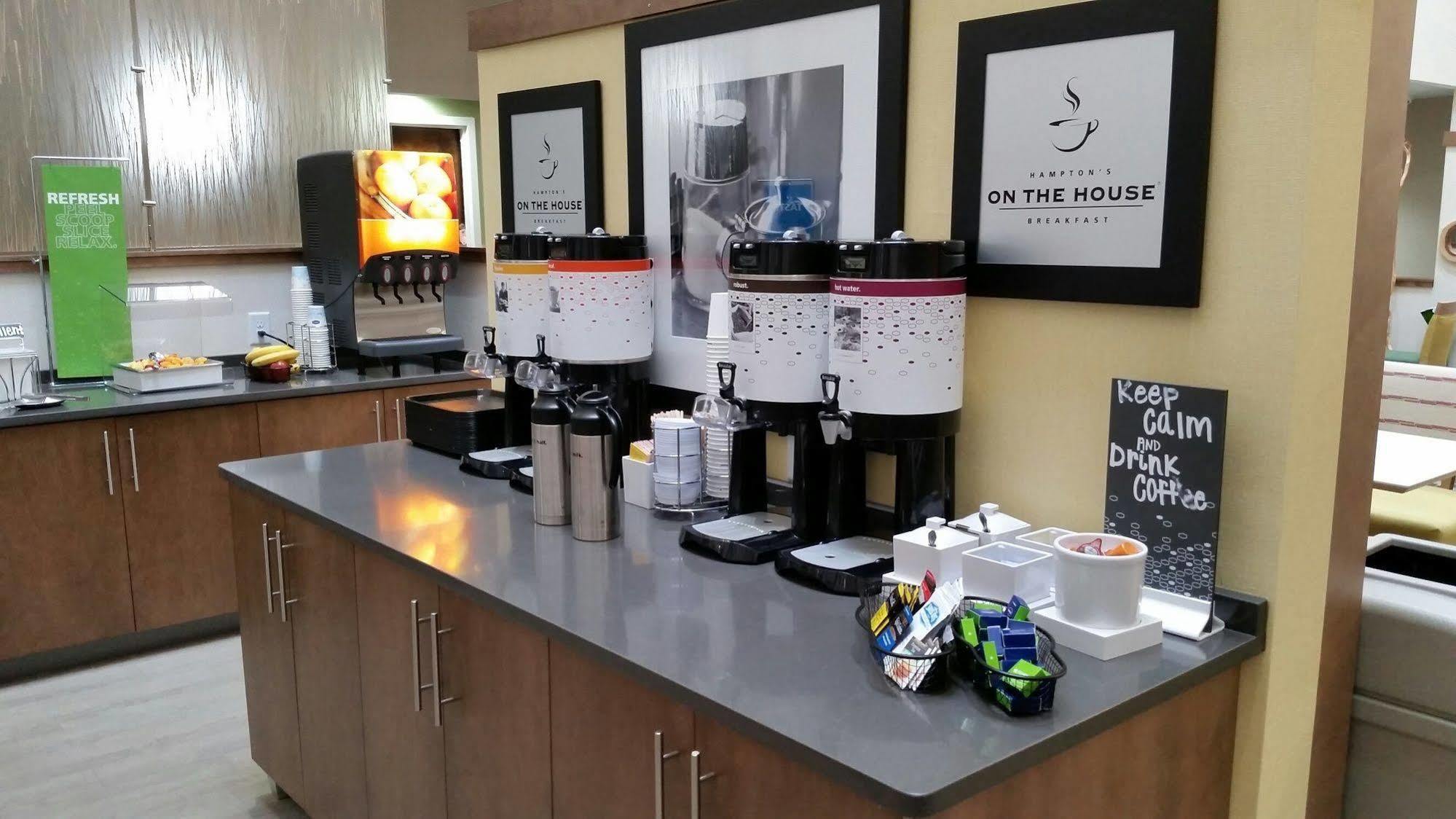 Hampton Inn Картерсвилл Экстерьер фото