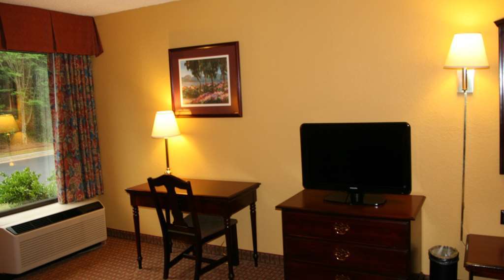 Hampton Inn Картерсвилл Номер фото